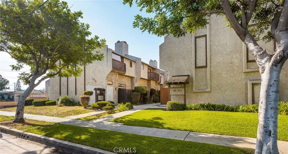 320 W 220th Unit 4 Carson, CA 90745