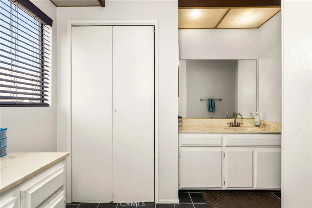 320 W 220th Unit 4 Carson, CA 90745