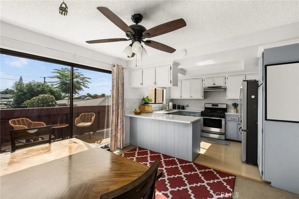 320 W 220th Unit 4 Carson, CA 90745
