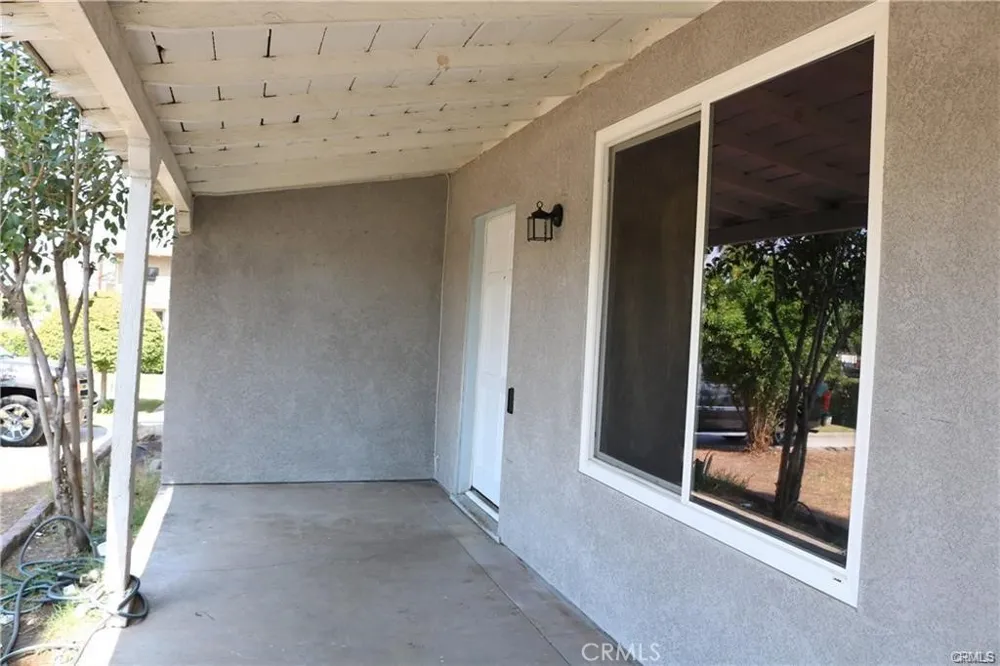 27338 Foster Highland, CA 92346