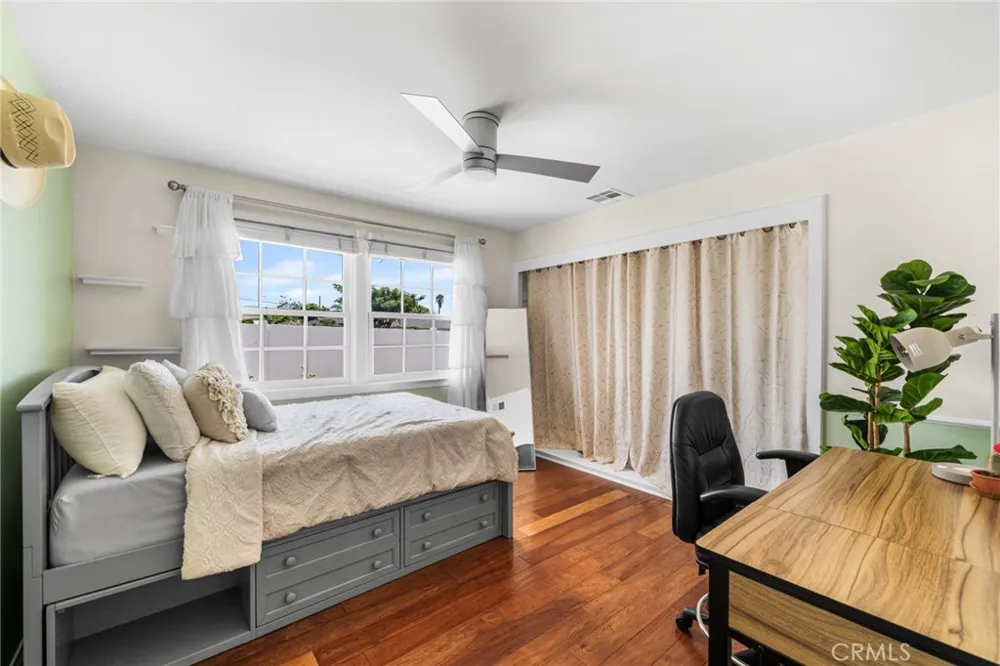 18612 Newton Avenue North Tustin, CA 92705