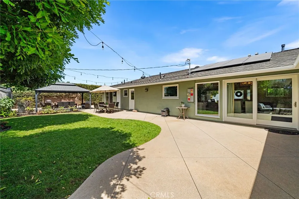 18612 Newton Avenue North Tustin, CA 92705