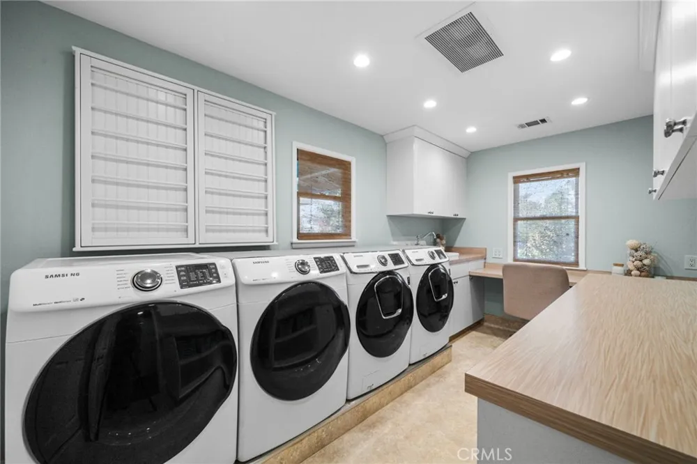 18612 Newton Avenue North Tustin, CA 92705