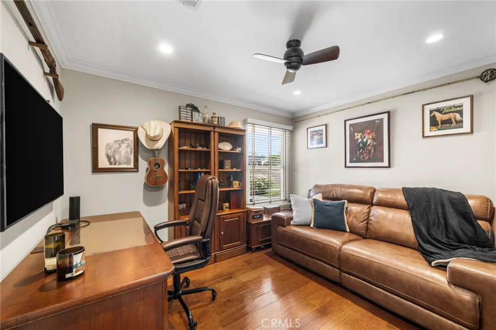 18612 Newton Avenue North Tustin, CA 92705