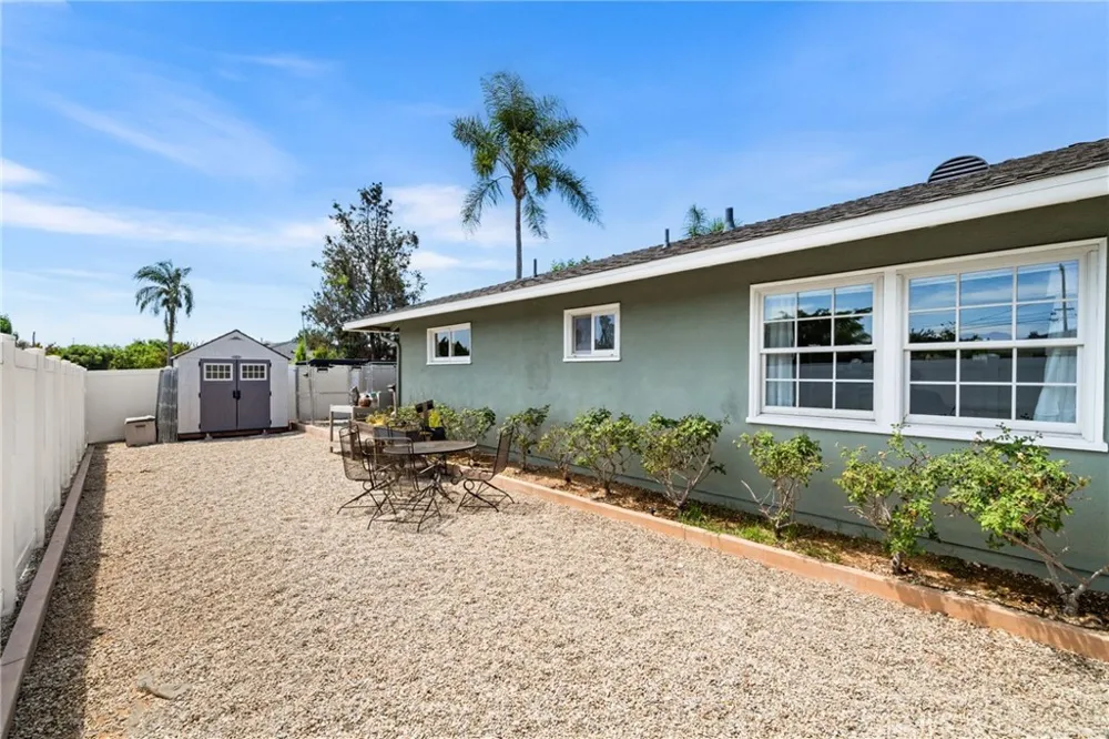 18612 Newton Avenue North Tustin, CA 92705