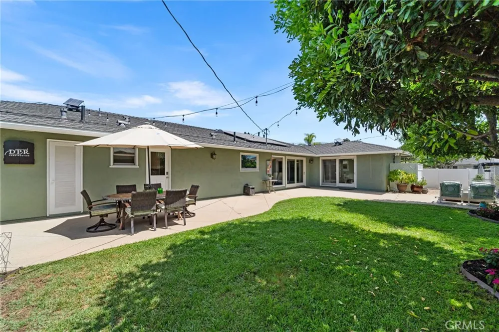 18612 Newton Avenue North Tustin, CA 92705