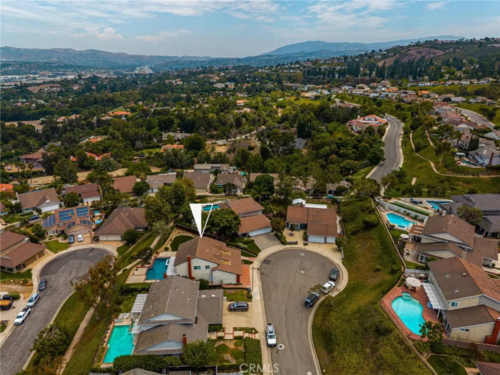 4431 E Olive Branch Anaheim, CA 92807
