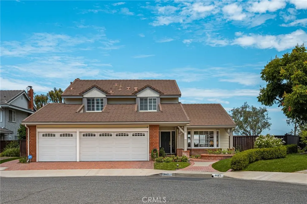 4431 E Olive Branch Anaheim, CA 92807