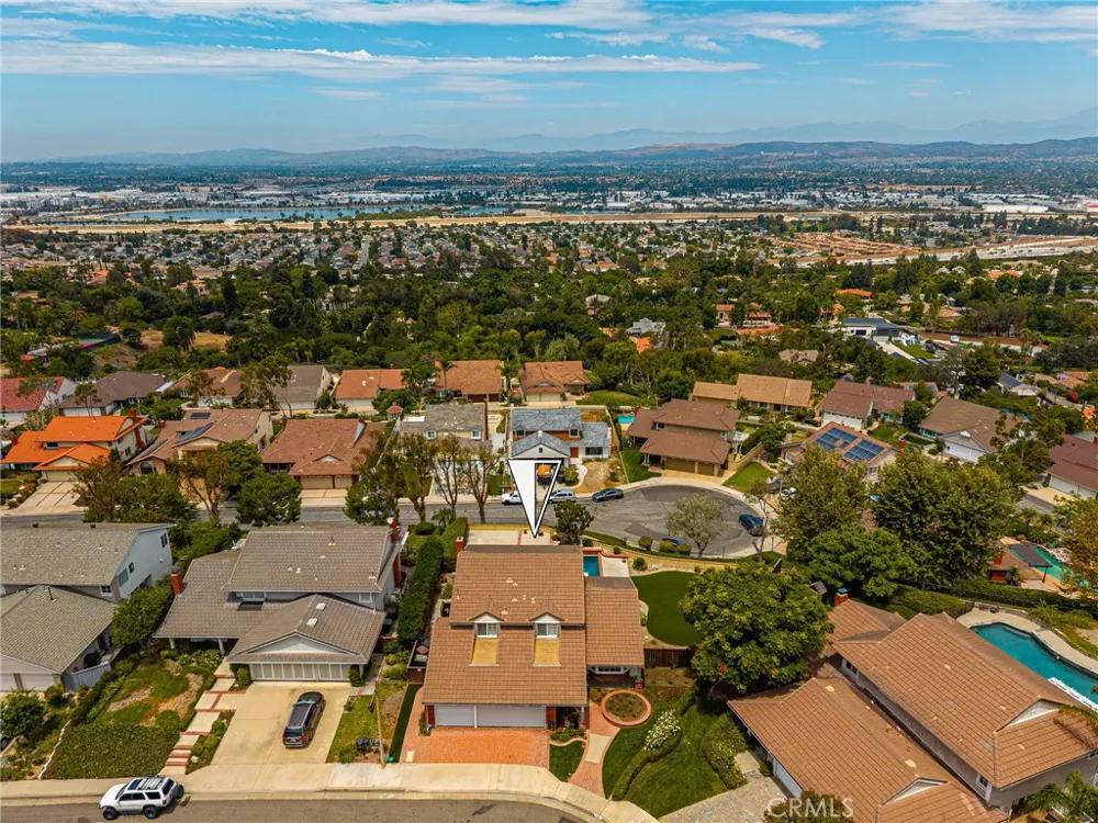 4431 E Olive Branch Anaheim, CA 92807
