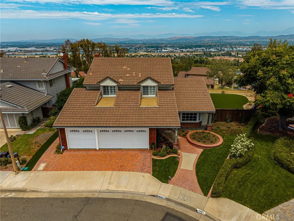 4431 E Olive Branch Anaheim, CA 92807