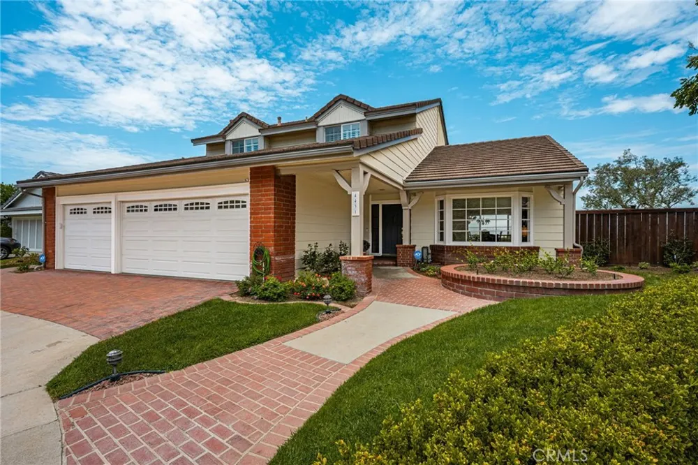 4431 E Olive Branch Anaheim, CA 92807