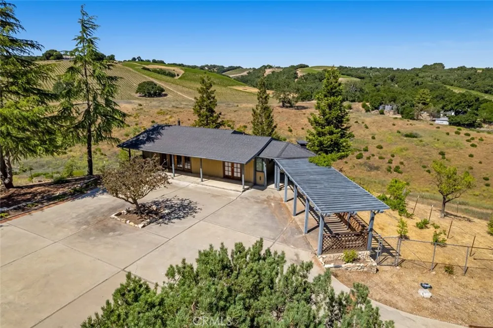 3065 Township Road Paso Robles, CA 93446