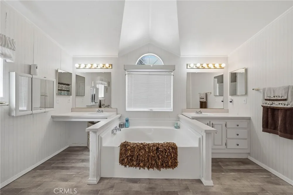 7765 Verna Way Lucerne, CA 95458