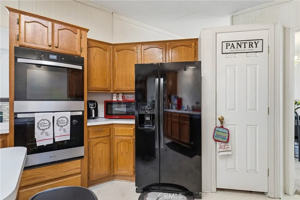 7765 Verna Way Lucerne, CA 95458