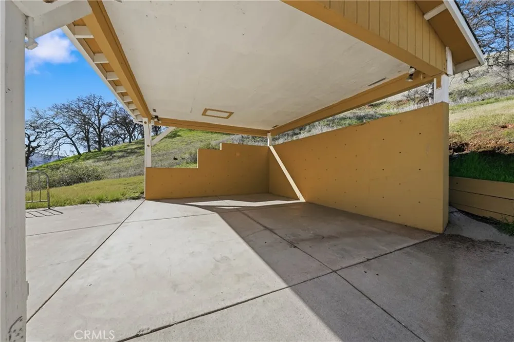 7765 Verna Way Lucerne, CA 95458