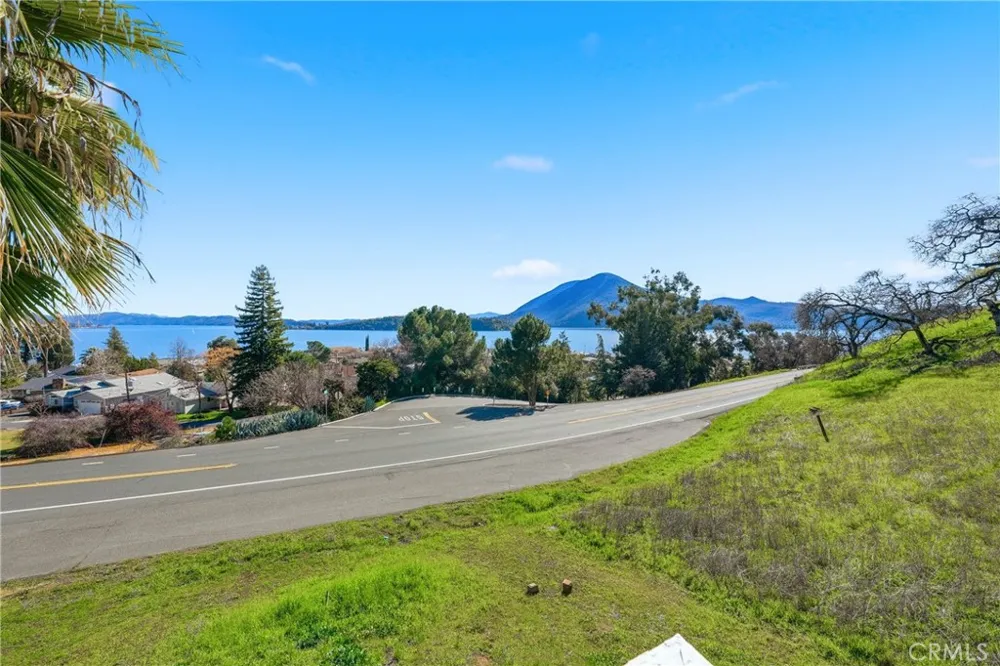 7765 Verna Way Lucerne, CA 95458