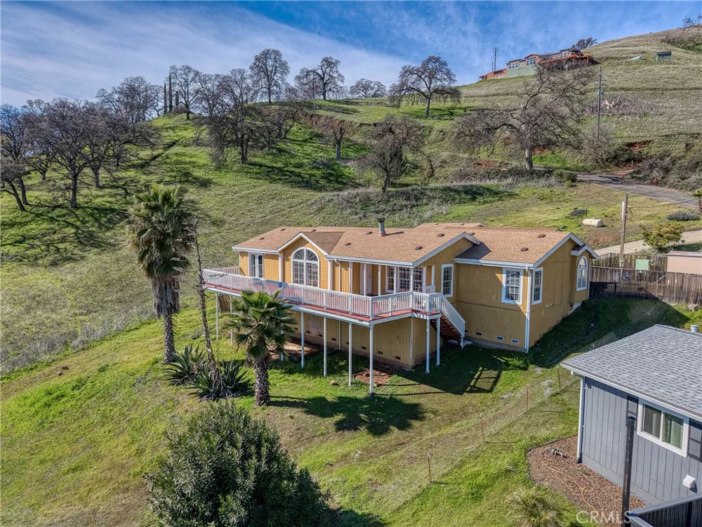 7765 Verna Way Lucerne, CA 95458