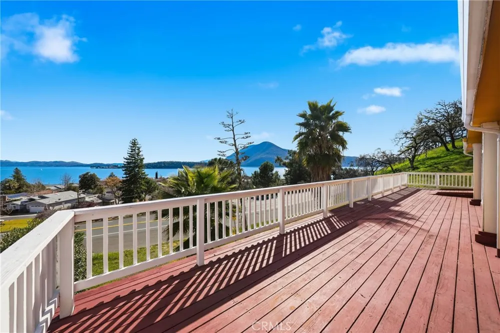 7765 Verna Way Lucerne, CA 95458