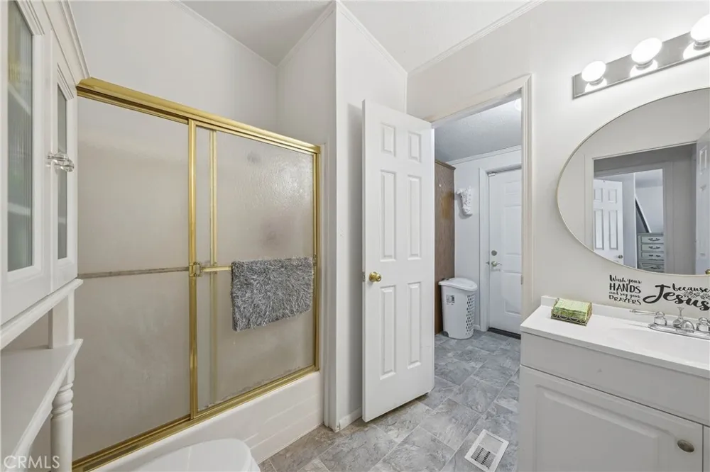 7765 Verna Way Lucerne, CA 95458