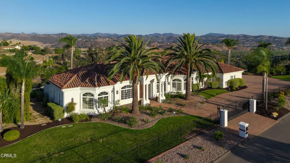 4284 Fallsbrae Road Fallbrook, CA 92028