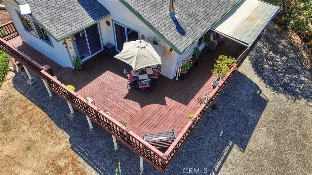 38393 Crestview Lane Oakhurst, CA 93644