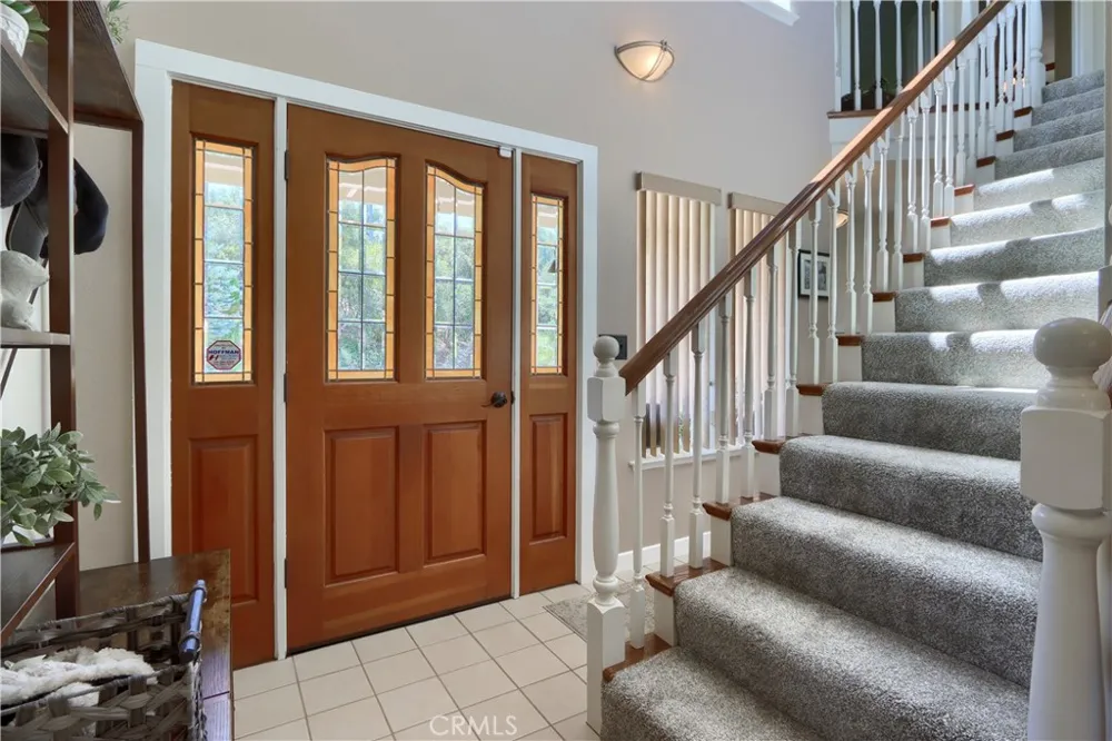 38393 Crestview Lane Oakhurst, CA 93644