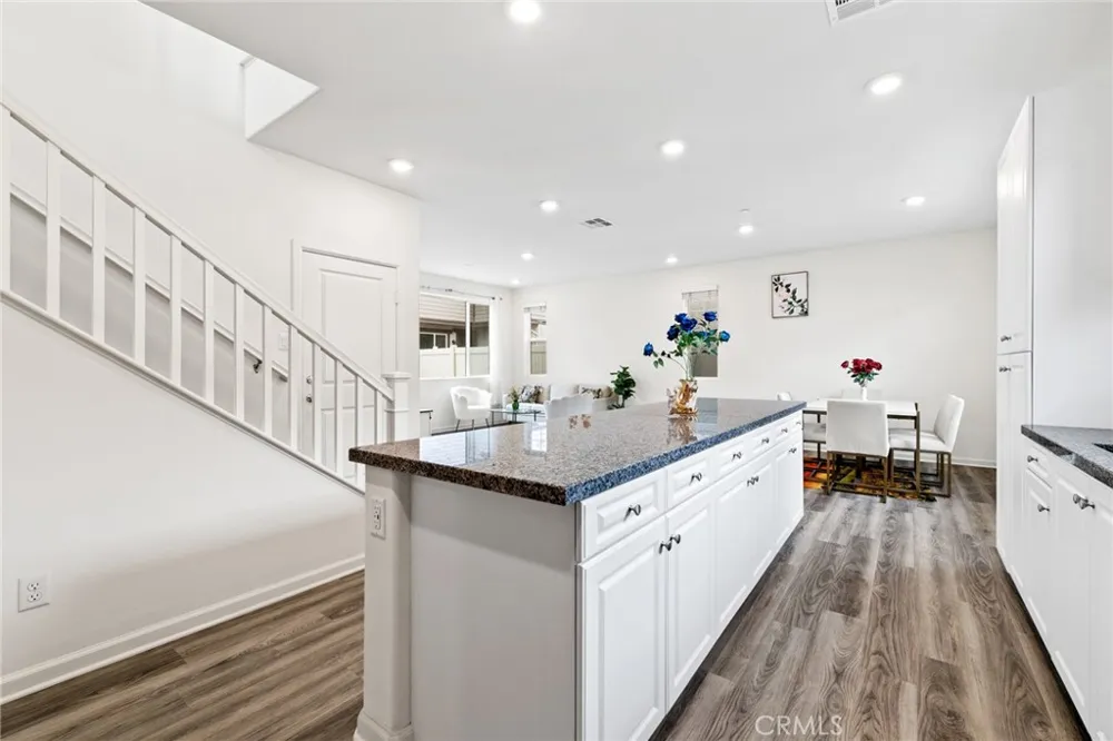 10281 Trickle Riverside, CA 92503