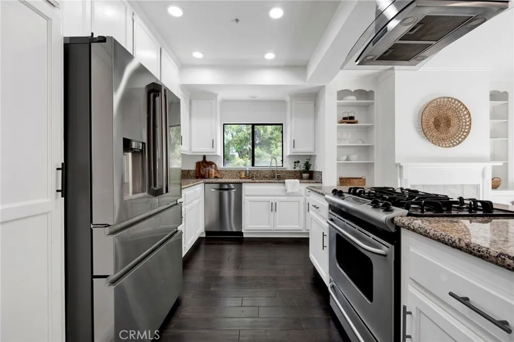 464 Mariposa Sierra Madre, CA 91024
