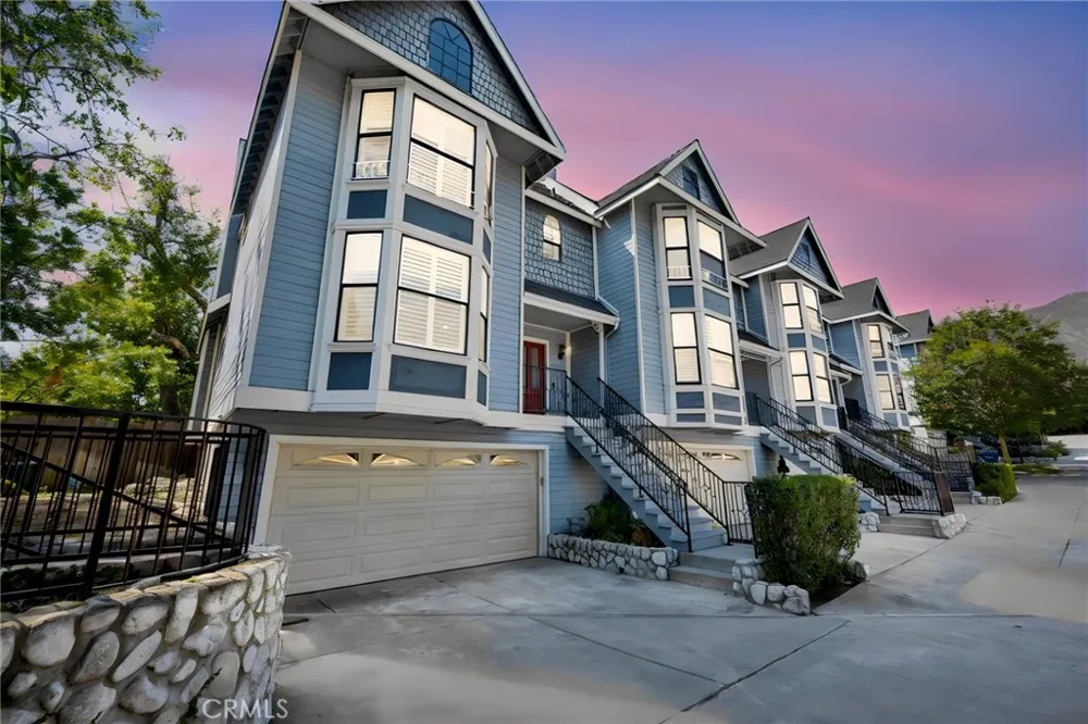 464 Mariposa Sierra Madre, CA 91024