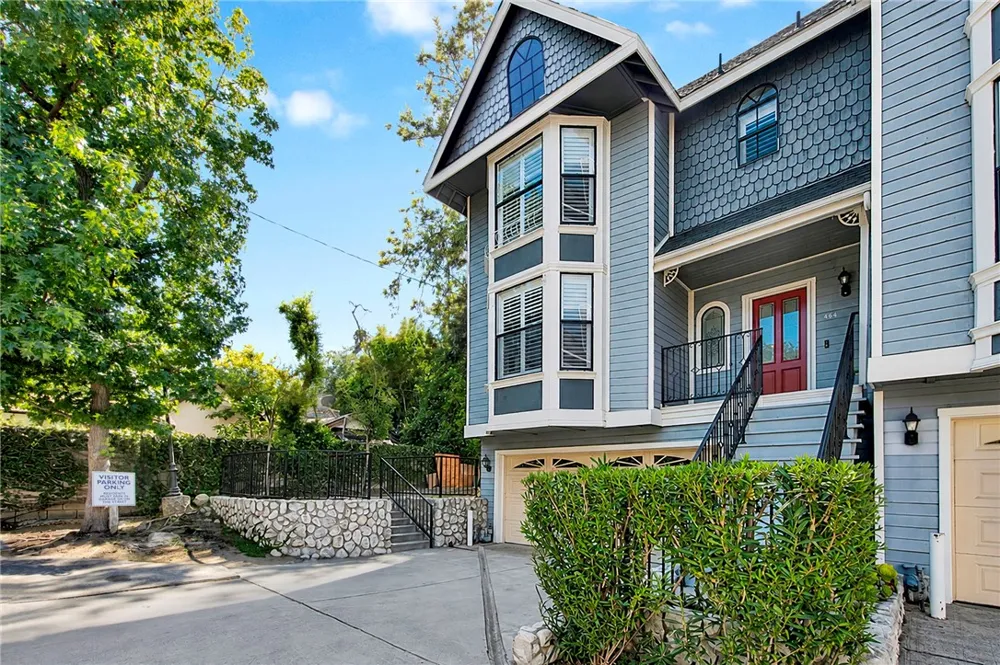 464 Mariposa Sierra Madre, CA 91024