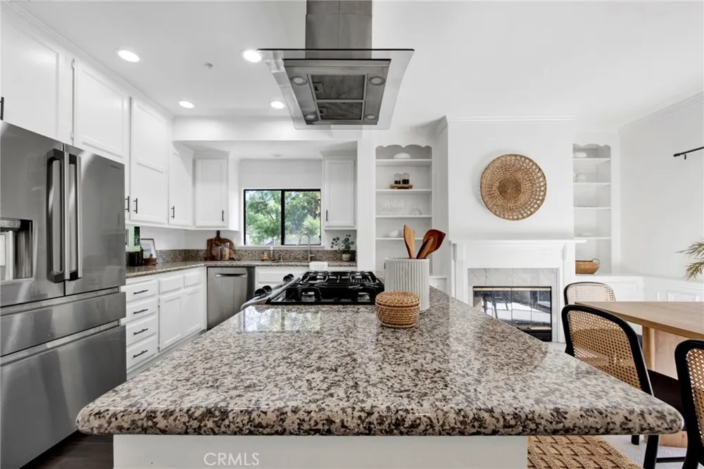 464 Mariposa Sierra Madre, CA 91024