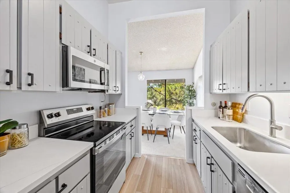 3317 Brittan Avenue #14 San Carlos, CA 94070