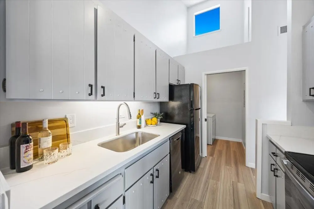 3317 Brittan Avenue #14 San Carlos, CA 94070