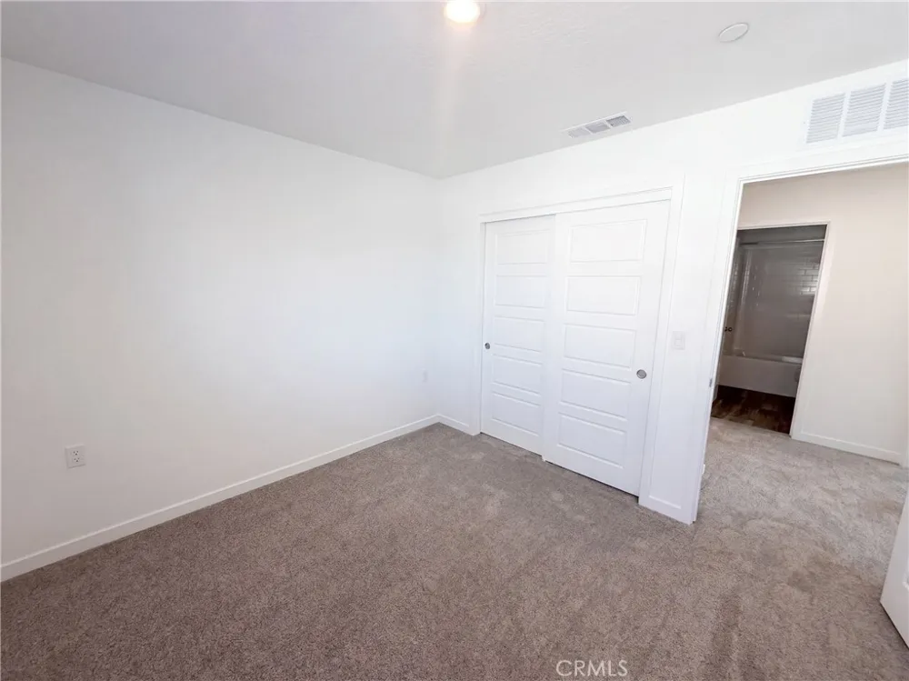 3261 Carambola Clovis, CA 93619
