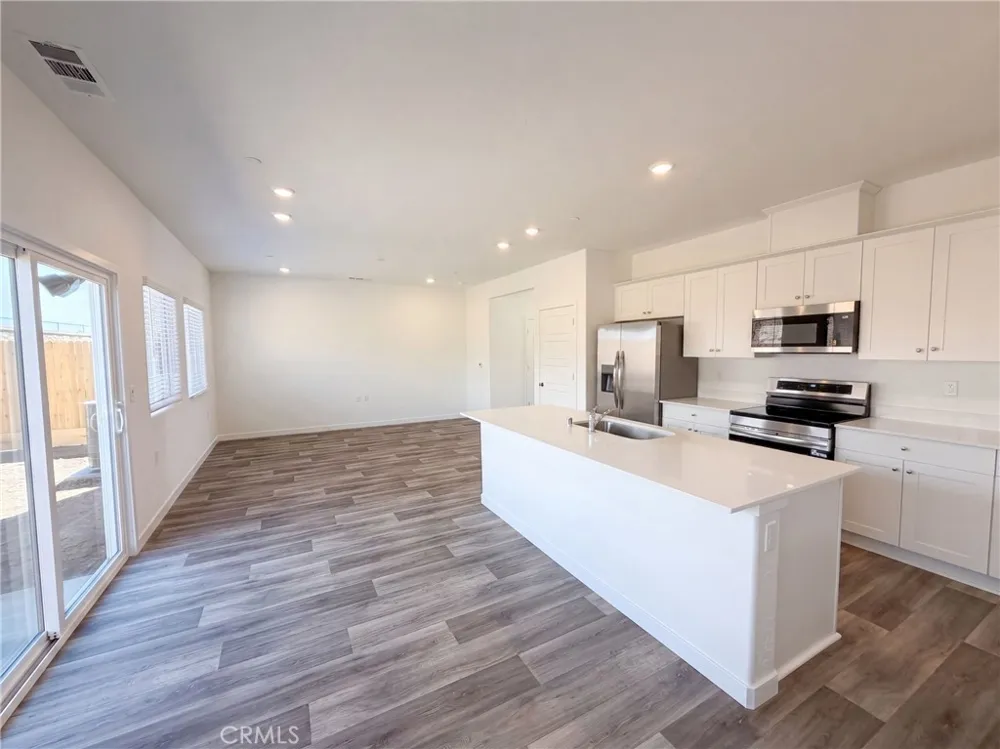 3261 Carambola Clovis, CA 93619