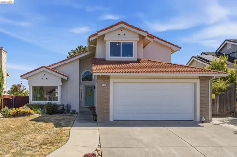 2137 Pheasant Dr