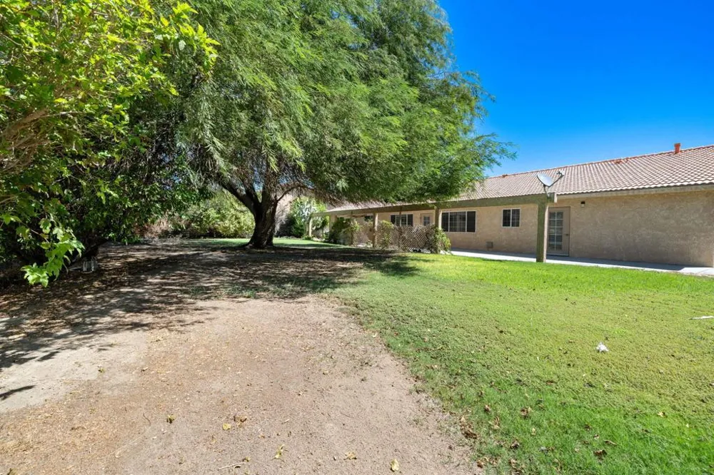 13785 Via Real Desert Hot Springs, CA 92240