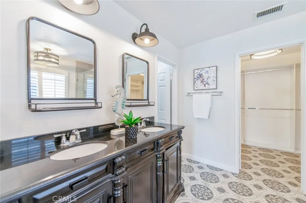 28 Plateau Aliso Viejo, CA 92656