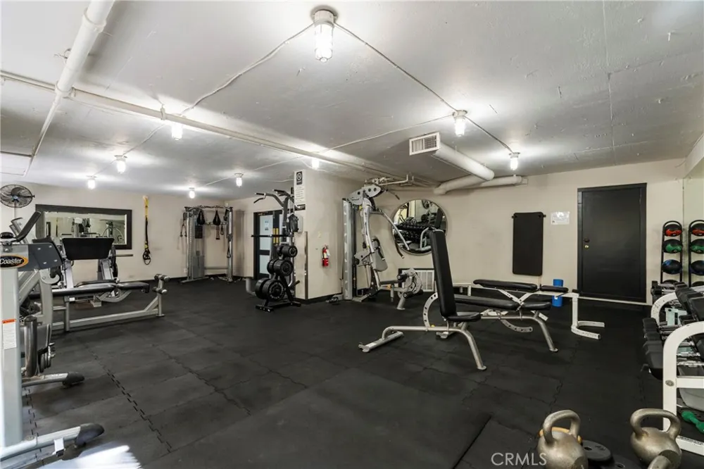 740 Kings Road #208 Los Angeles, CA 90069