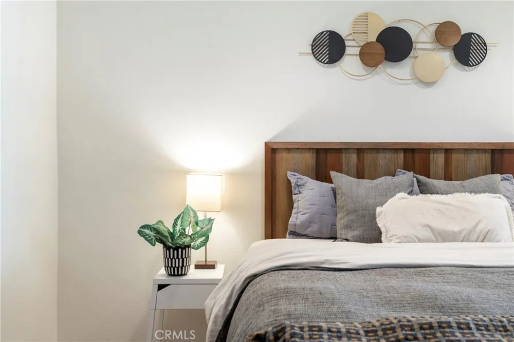 740 Kings Road #208 Los Angeles, CA 90069