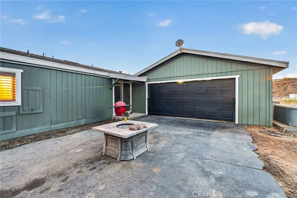 13220 Jefferson Yucaipa, CA 92399