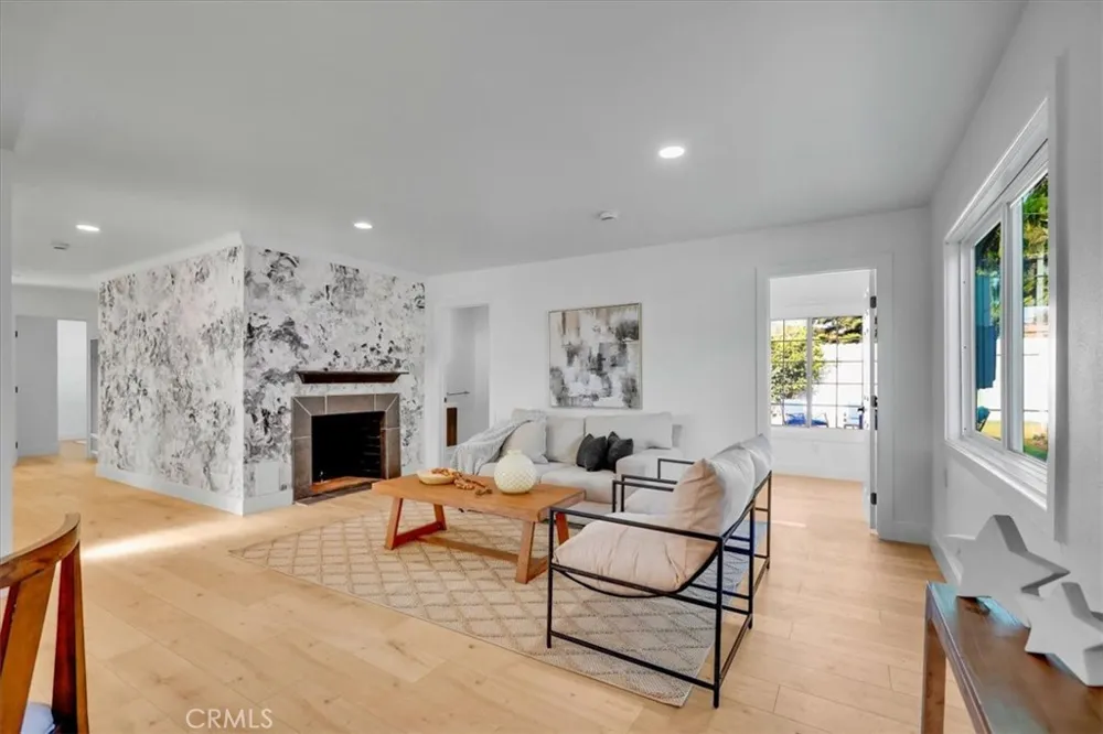 600 Maple La Habra, CA 90631