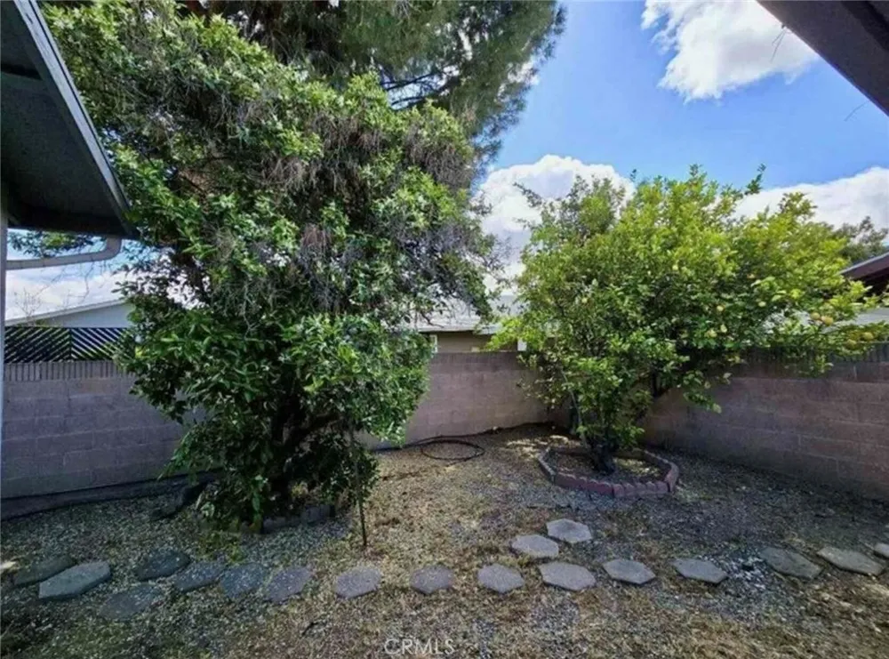 600 S Lyon Hemet, CA 92543
