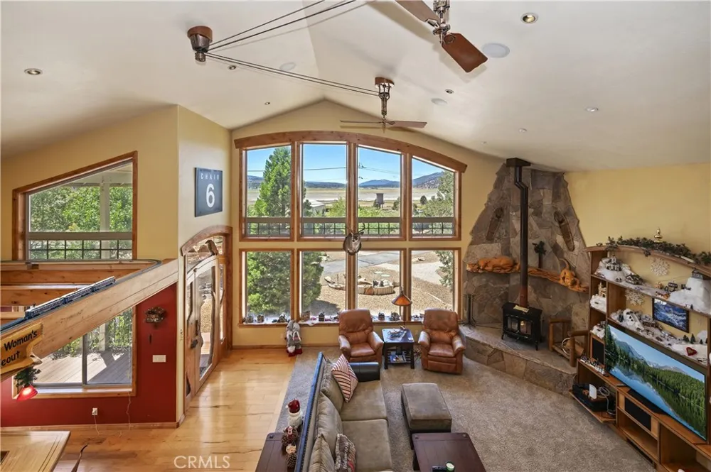 1307 Baldwin Lake Big Bear City, CA 92314