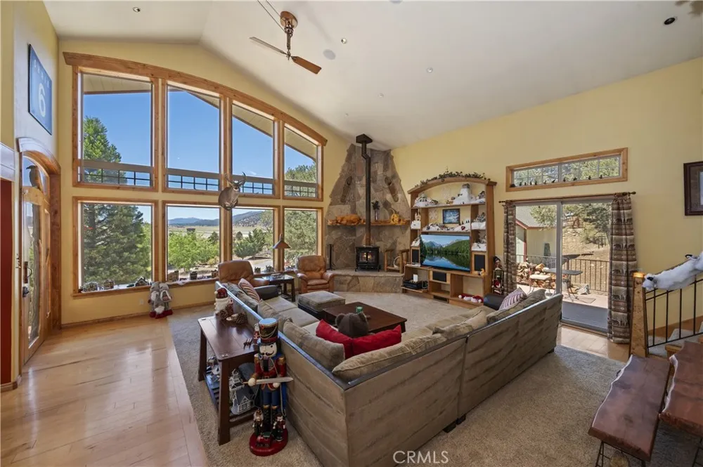 1307 Baldwin Lake Big Bear City, CA 92314