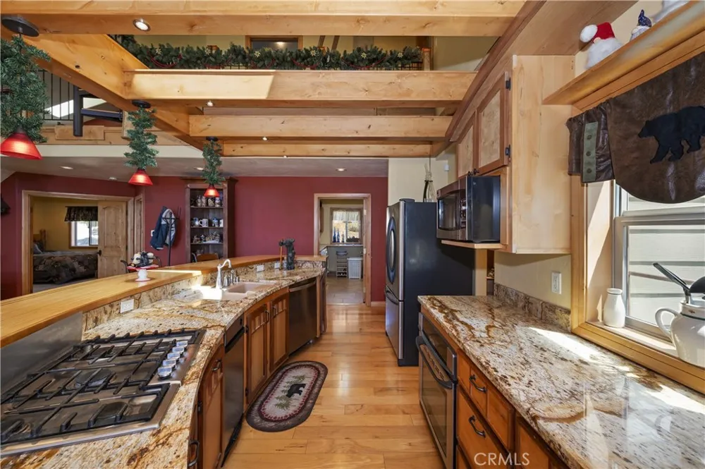 1307 Baldwin Lake Big Bear City, CA 92314