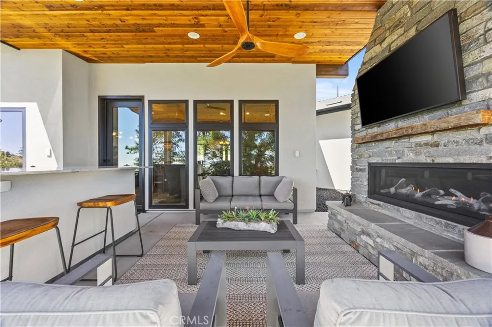 27300 Stirrup Way Tehachapi, CA 93561