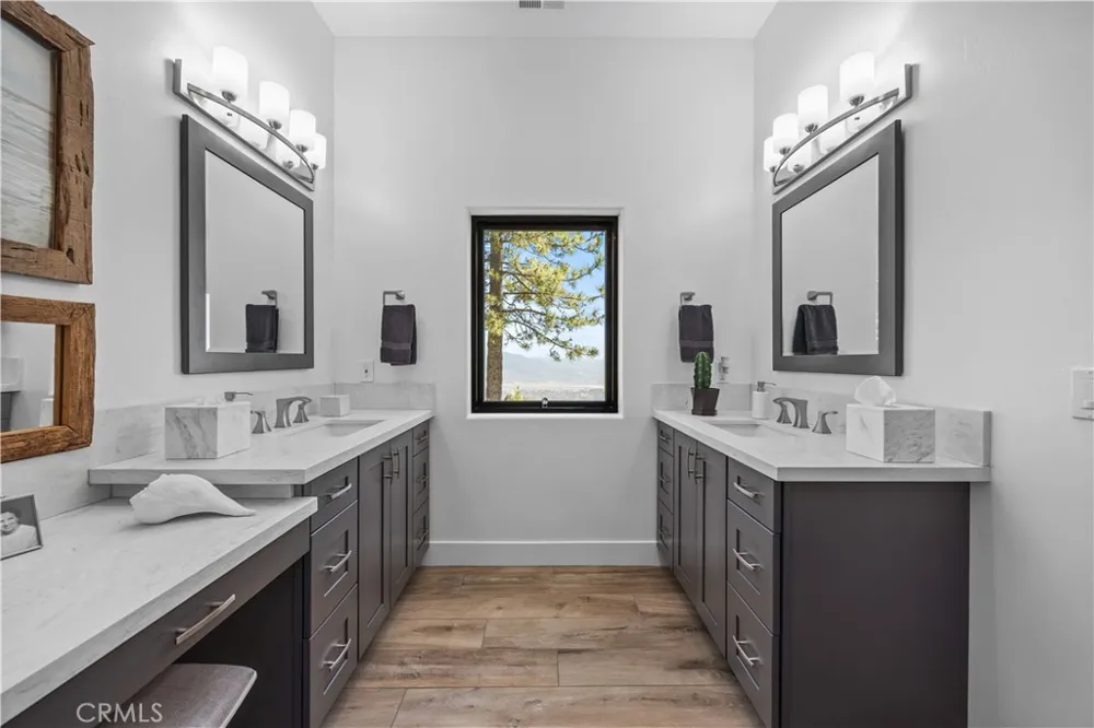 27300 Stirrup Way Tehachapi, CA 93561
