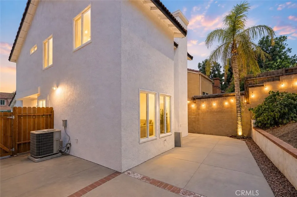 11821 Aurora Court Fontana, CA 92337