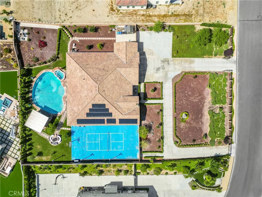 16282 Ginger Creek Riverside, CA 92504